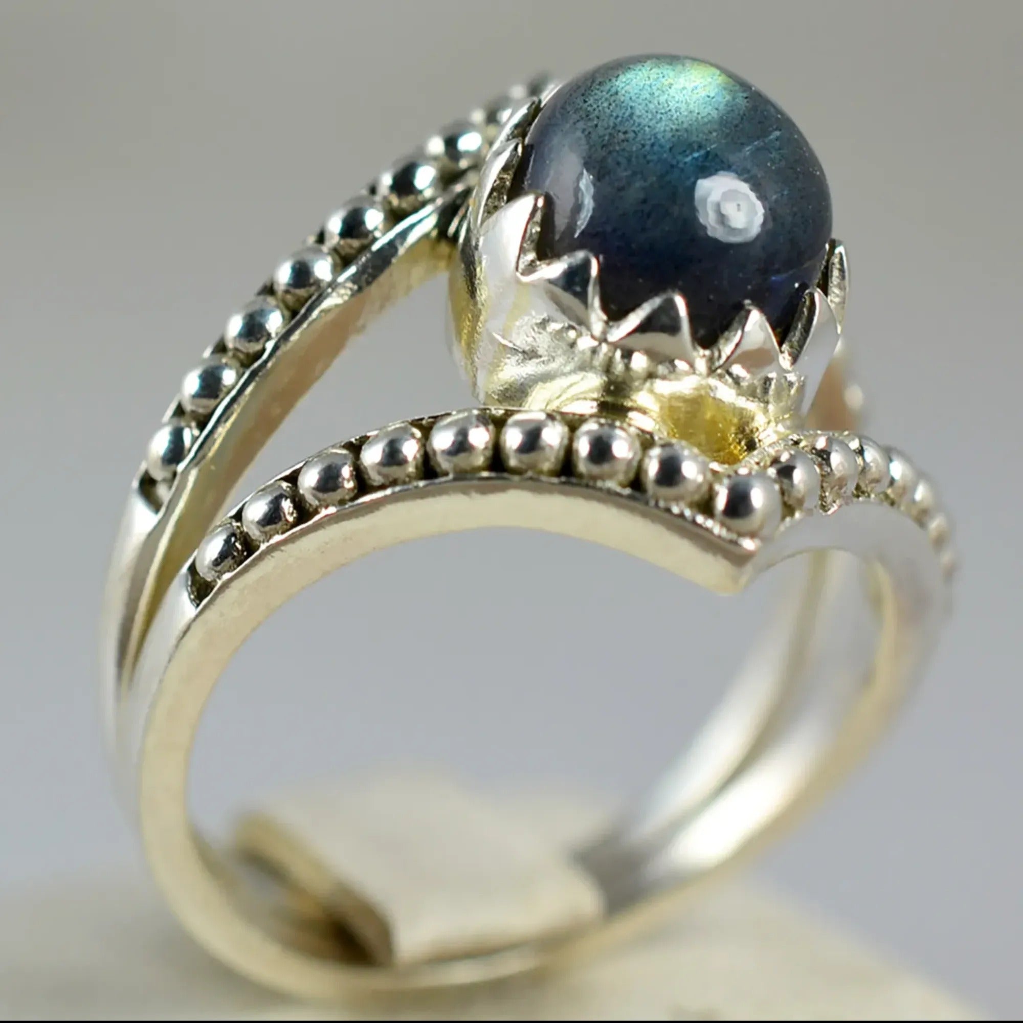 Labradorite Round Shape 925 Sterling Silver Handmade Ring - Boho November Birthstone Jewelry - Perfect Gift for Her Birthday Anniversary Christmas Valentine Day