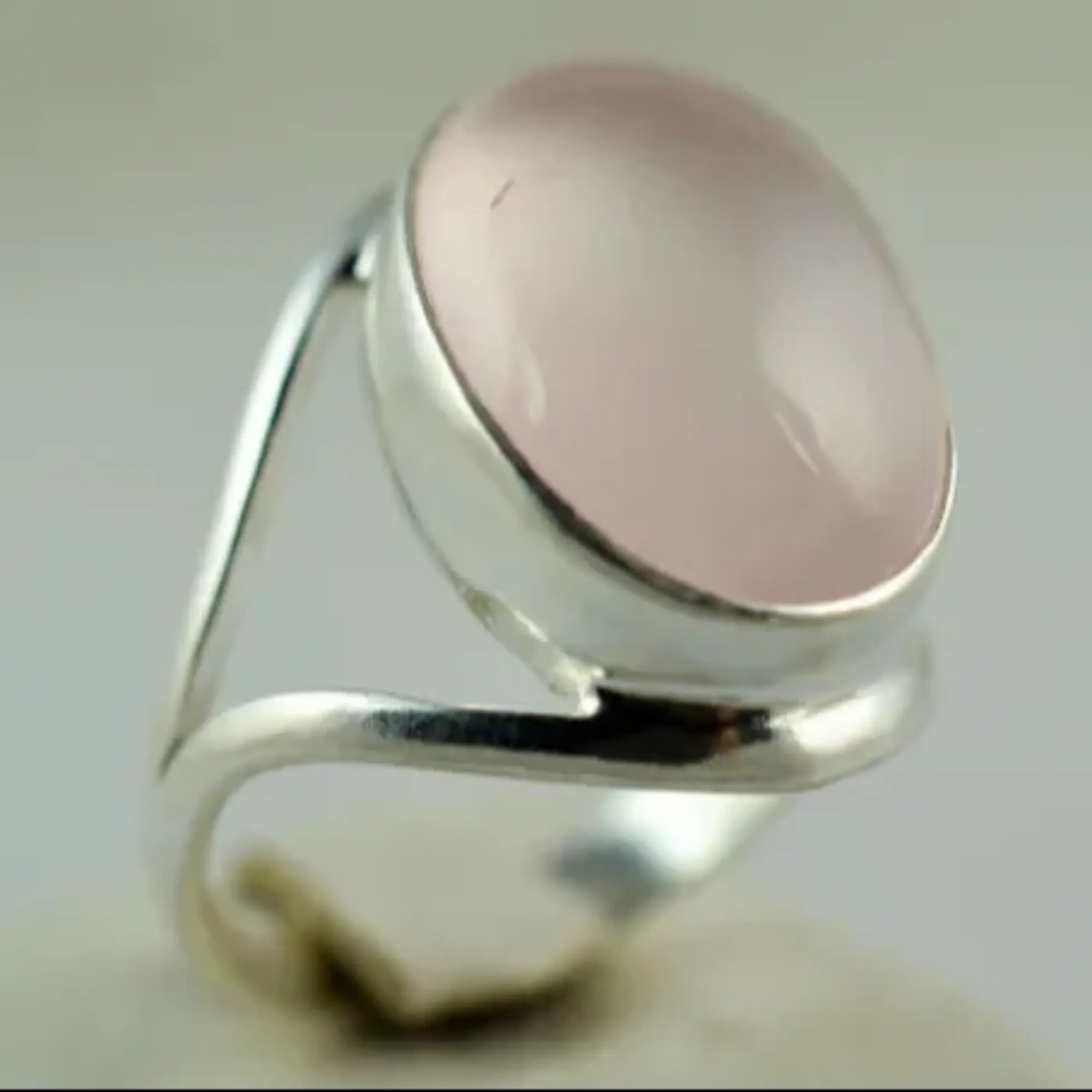Rose Quartz Oval 925 Sterling Silver Handmade Ring - Boho January Birthstone Jewelry - Perfect Gift for Her Birthday Anniversary Christmas Valentine Day