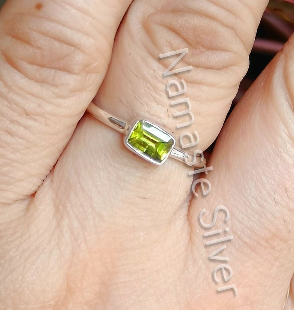 Natural Peridot 925 Solid Sterling Silver Handmade Women Dainty Ring, Boho Ring, Peridot Minimalist Silver Ring, Gift for her