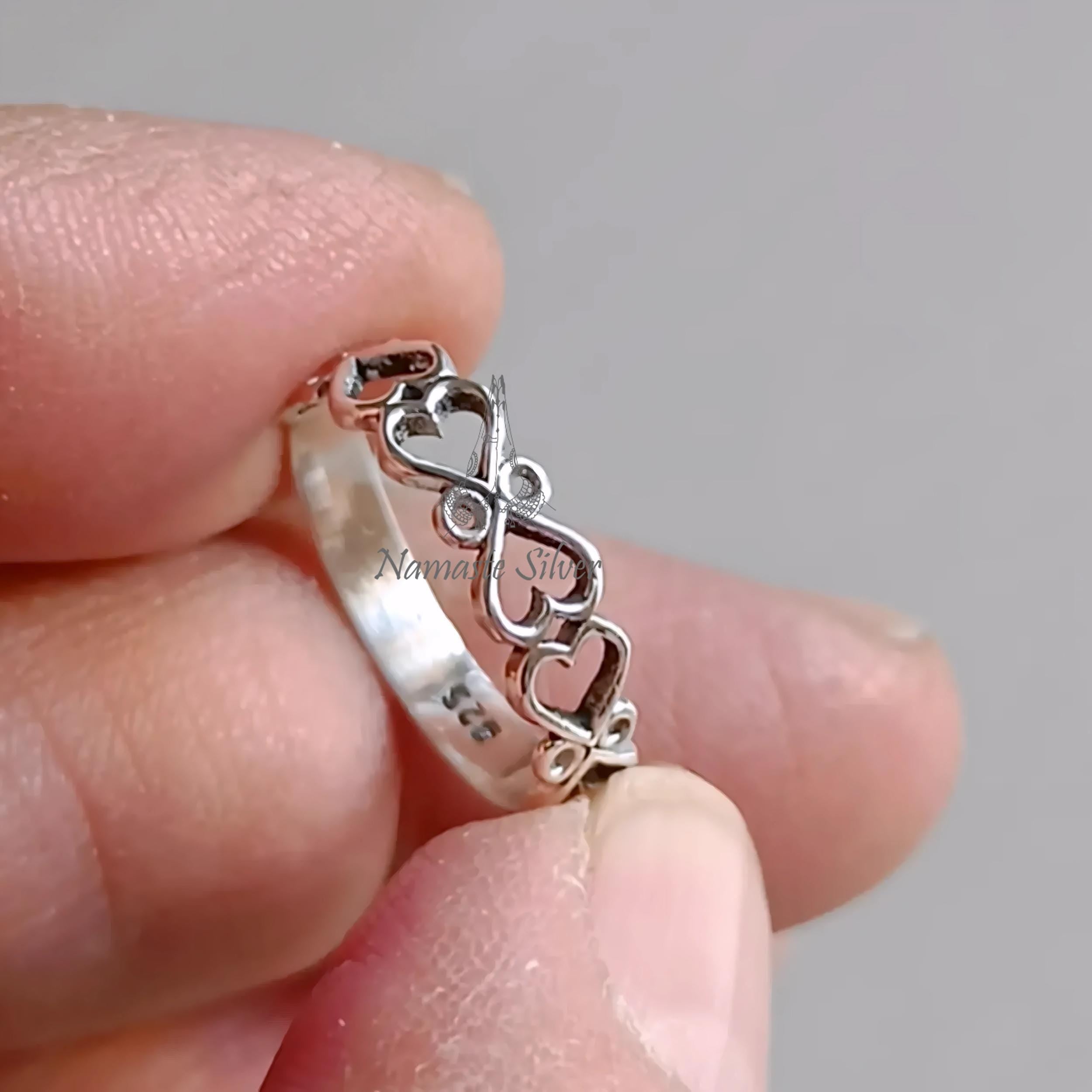 Heart Ring, 925 Sterling Silver Promise Ring, Dainty Heart To Heart Ring Band, Tiny Connected Hearts Handmade Jewelry, Elegant Gift for Her