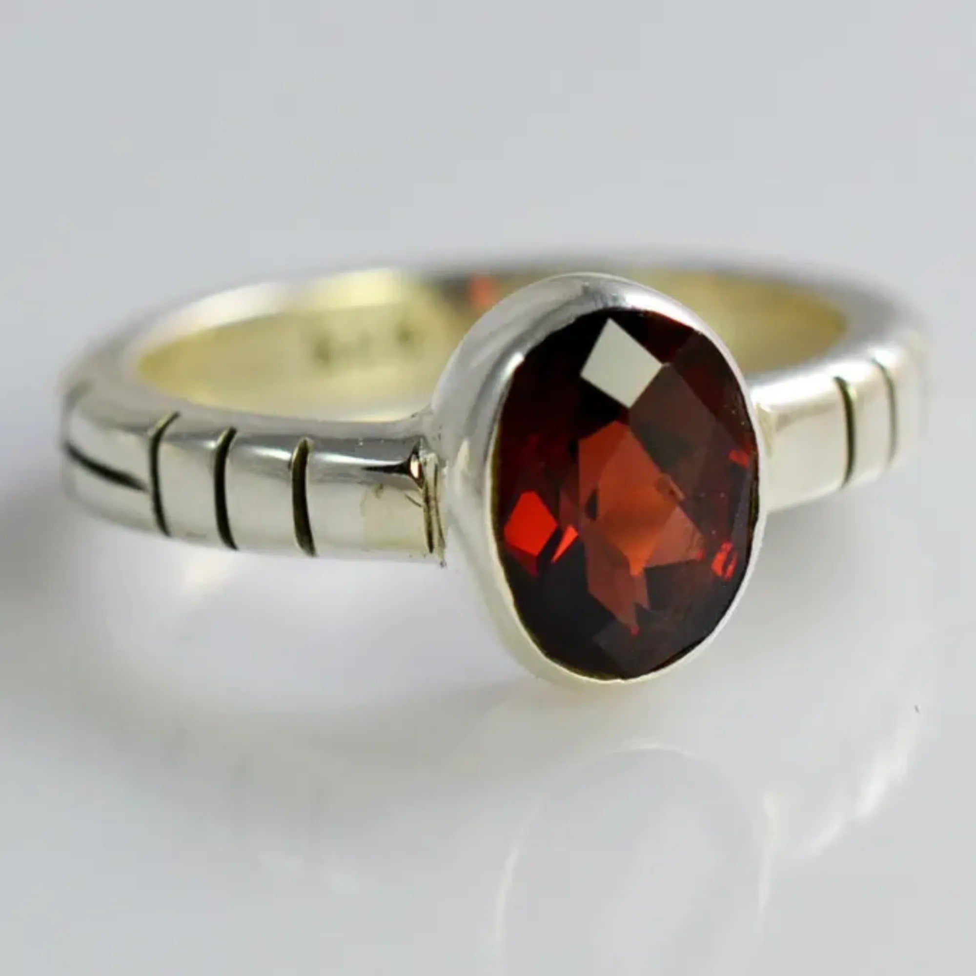 Garnet 925 Sterling Silver Handmade Ring - Boho January Birthstone Jewelry - Perfect Gift for Her Birthday Anniversary Christmas Valentine Day