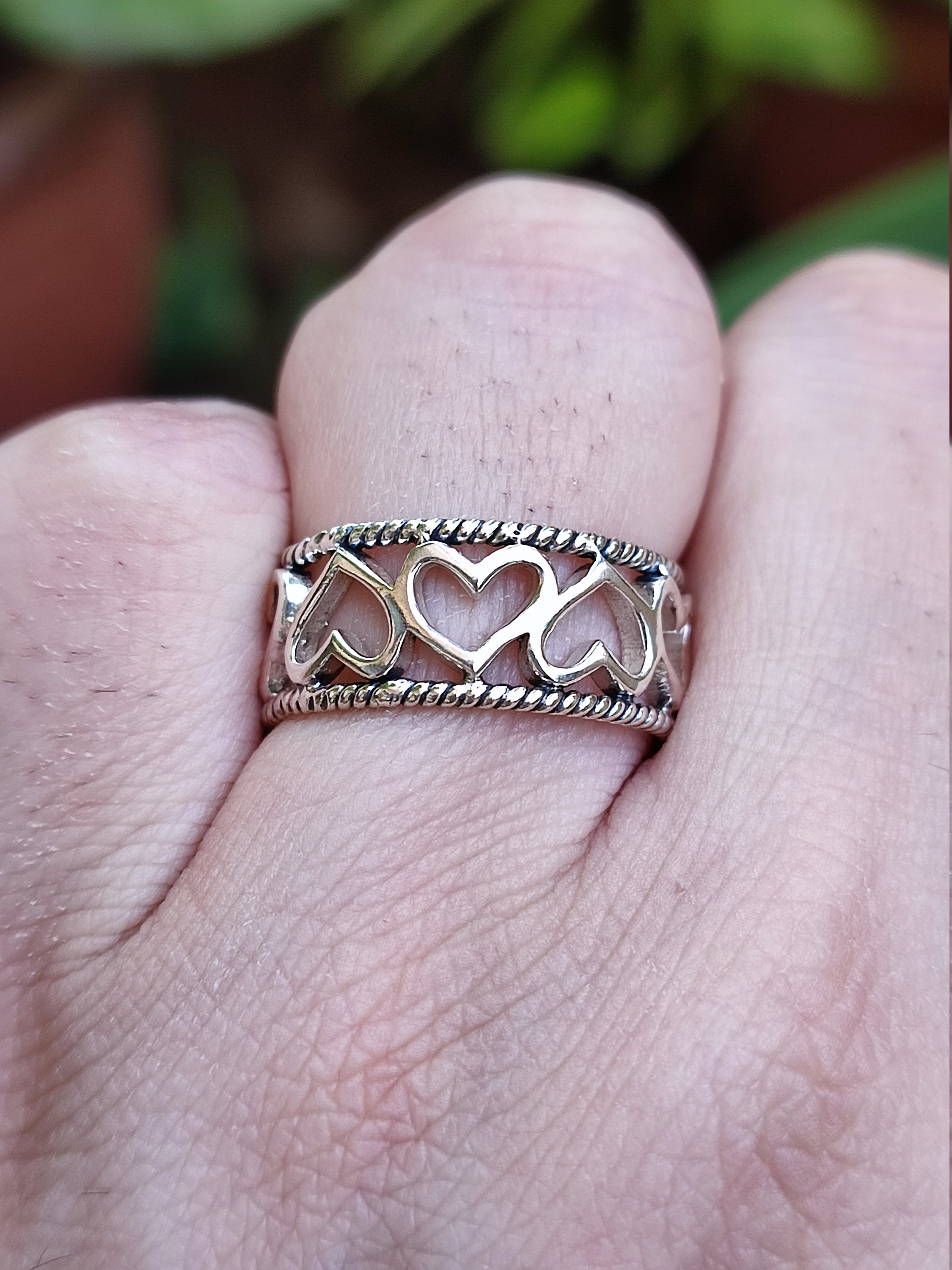 Heart to Heart connected 925 Sterling Silver Circle of Hearts Handmade Women Ring Band, Silver Ring, Christmas Gift, Gift for her