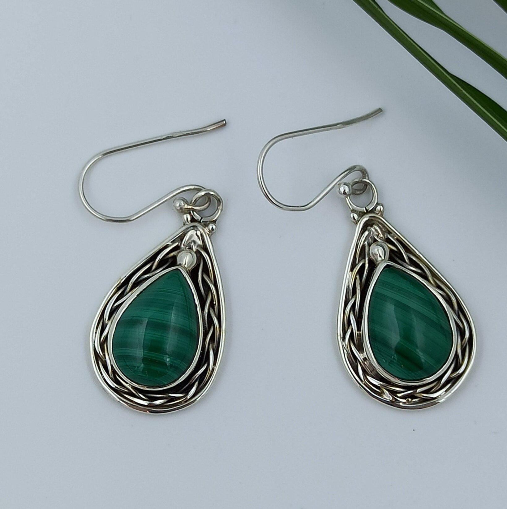 Malachite Pearshape 925 Sterling Silver Handmade Dangle Drop Earrings for Women